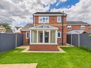 Rear elevation- click for photo gallery